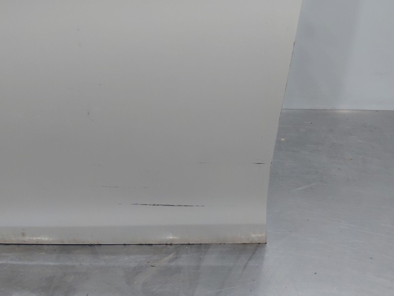 Recambio de puerta delantera izquierda para peugeot 308 allure referencia OEM IAM   