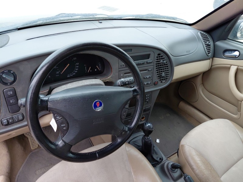 saab 9-3 (ys3d) del año 2002