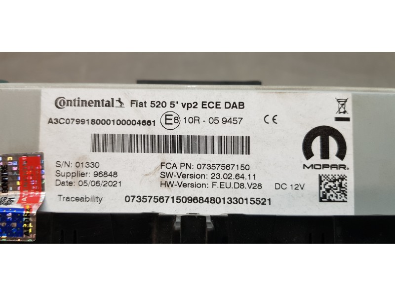 Recambio de pantalla multifuncion para jeep renegade limited 4x2 referencia OEM IAM 735756715  