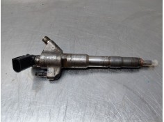 Recambio de inyector para renault master iii furgón referencia OEM IAM 166009567R  