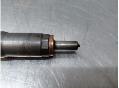 Recambio de inyector para renault master iii furgón referencia OEM IAM 166009567R   2