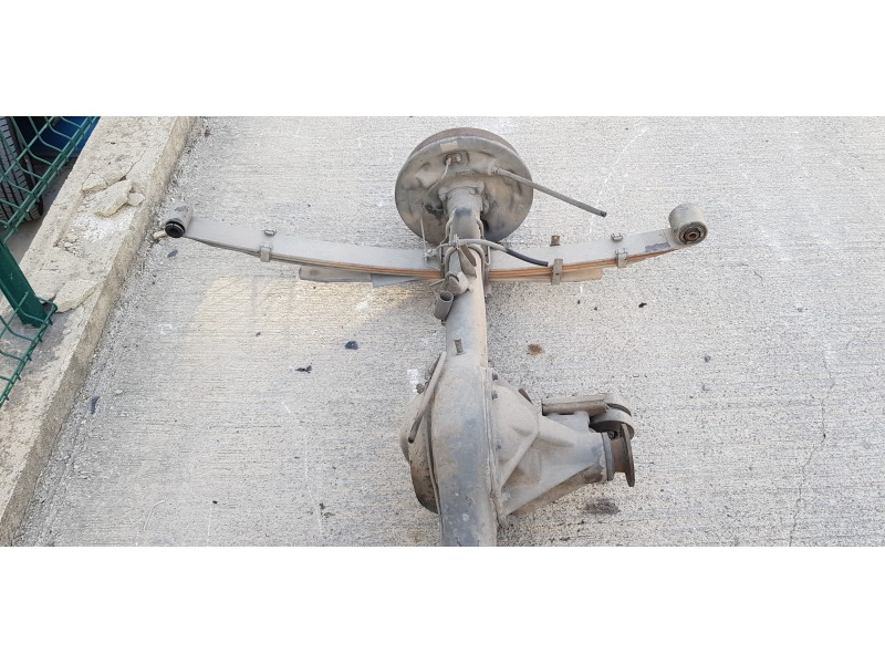 Recambio de puente trasero para hyundai h 1 h 1 furg.caja cerr.c. puerta referencia OEM IAM 521004A805 530004A864 