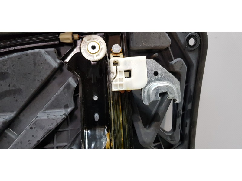 Recambio de elevalunas trasero derecho para chrysler grand voyager limited referencia OEM IAM 3016661G  