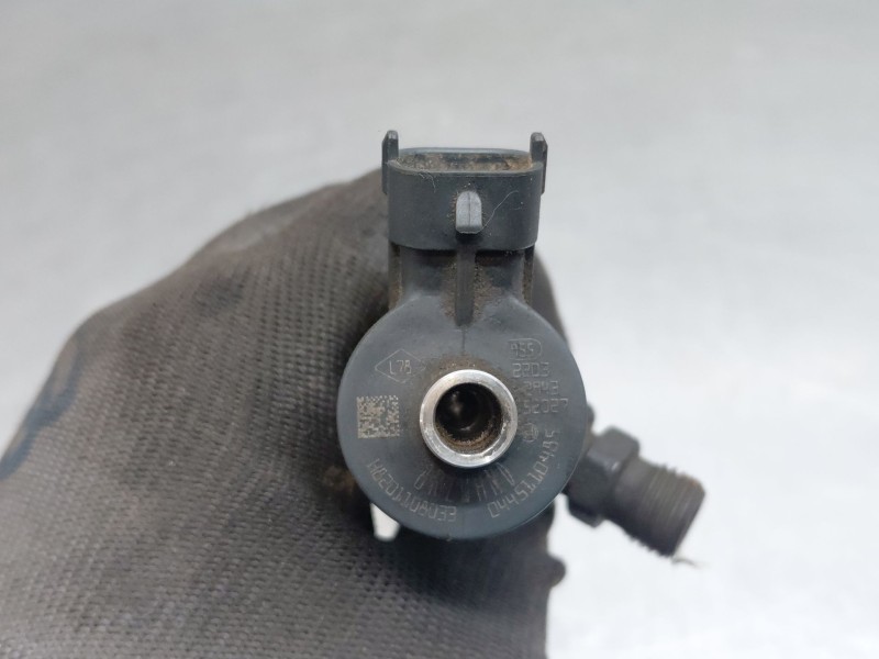 Recambio de inyector para renault clio iv life referencia OEM IAM 0445110485  