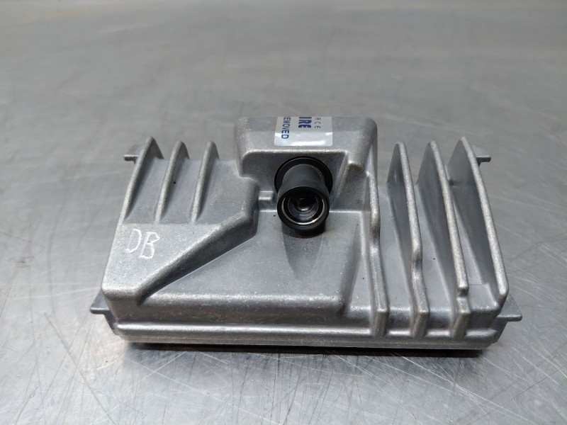 Recambio de sensor de aparcamiento para hyundai tucson hybrid referencia OEM IAM 99211N9000  