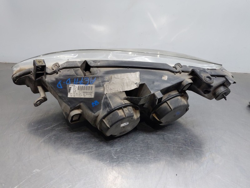 Recambio de faro derecho para peugeot 307 (3a/c) 2.0 hdi 90 referencia OEM IAM   
