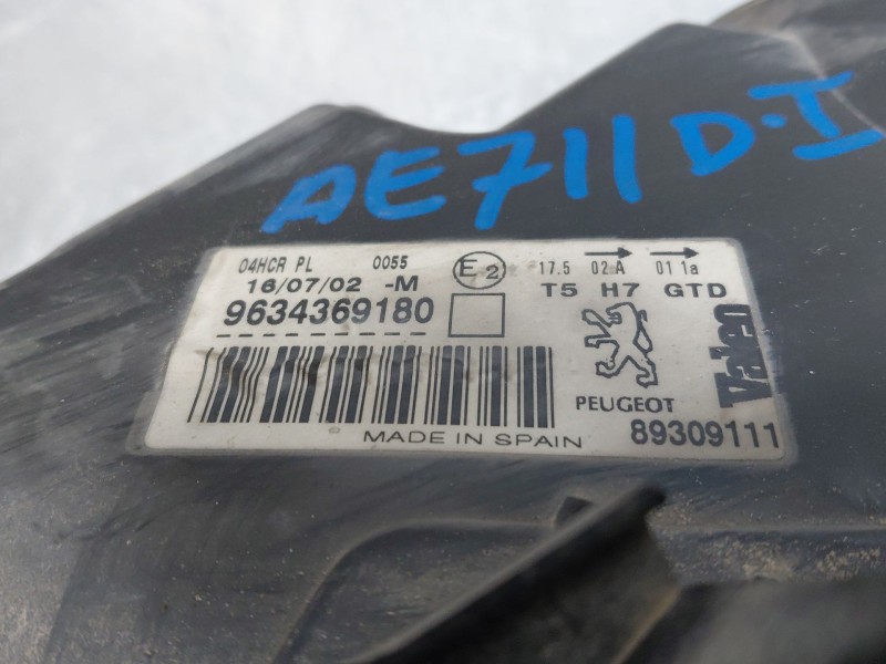 Recambio de faro izquierdo para peugeot 307 (3a/c) 2.0 hdi 90 referencia OEM IAM   