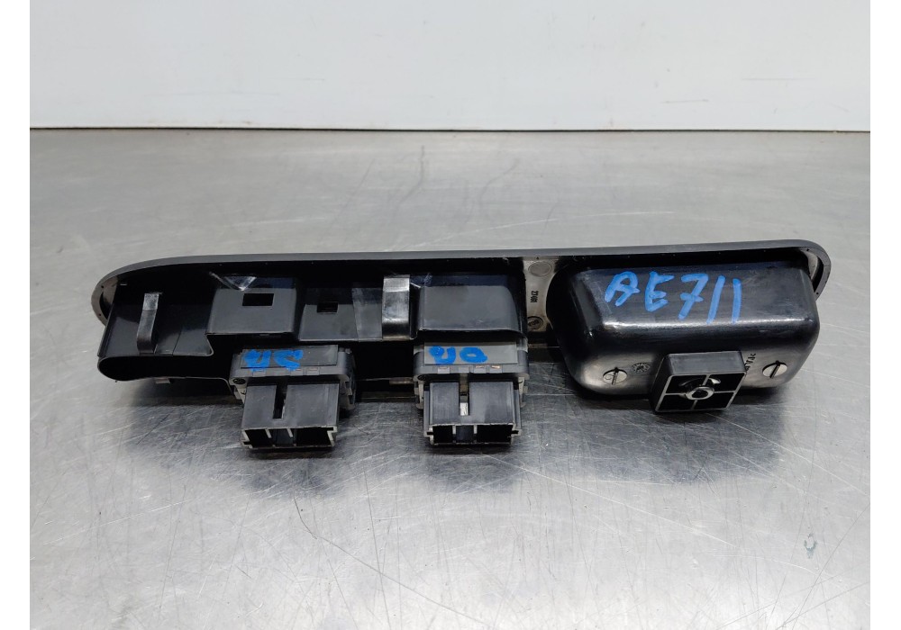 Recambio de mando elevalunas delantero izquierdo para peugeot 307 (3a/c) 2.0 hdi 90 referencia OEM IAM   
