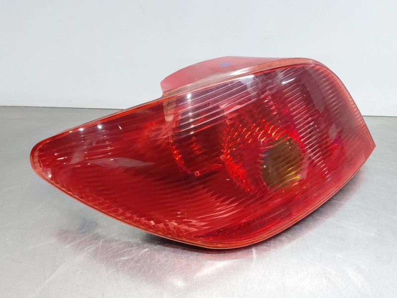 Recambio de piloto trasero izquierdo para peugeot 307 (3a/c) 2.0 hdi 90 referencia OEM IAM   