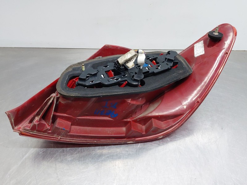 Recambio de piloto trasero izquierdo para peugeot 307 (3a/c) 2.0 hdi 90 referencia OEM IAM   