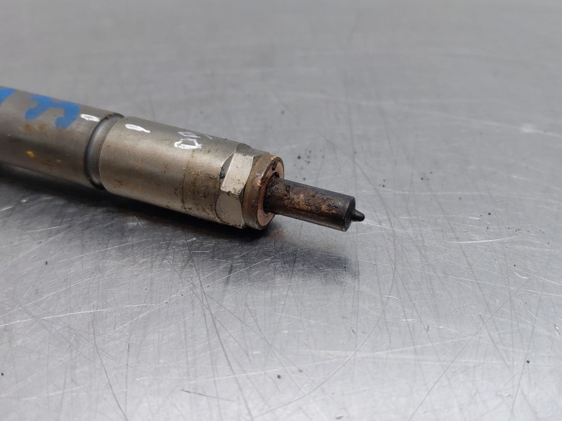 Recambio de inyector para renault clio iv life referencia OEM IAM 0445110485  
