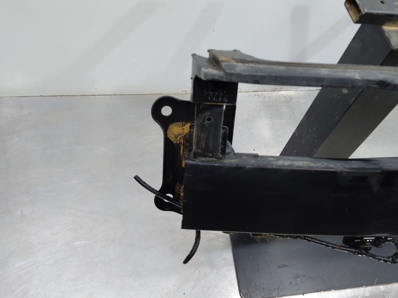 Recambio de refuerzo paragolpes delantero para kia sportage drive referencia OEM IAM   