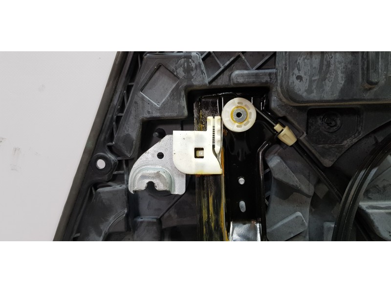 Recambio de elevalunas trasero derecho para chrysler grand voyager limited referencia OEM IAM 3016661G  