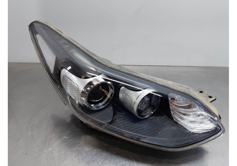 Recambio de faro derecho para kia sportage drive referencia OEM IAM   