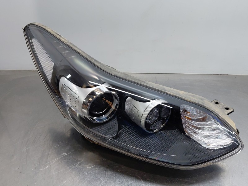 Recambio de faro derecho para kia sportage drive referencia OEM IAM   