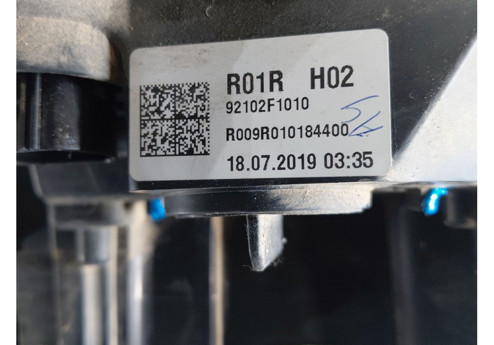 Recambio de faro derecho para kia sportage drive referencia OEM IAM   