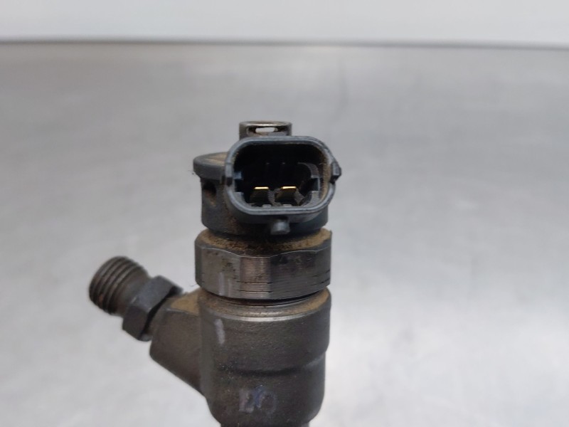 Recambio de inyector para renault clio iv life referencia OEM IAM 0445110485  