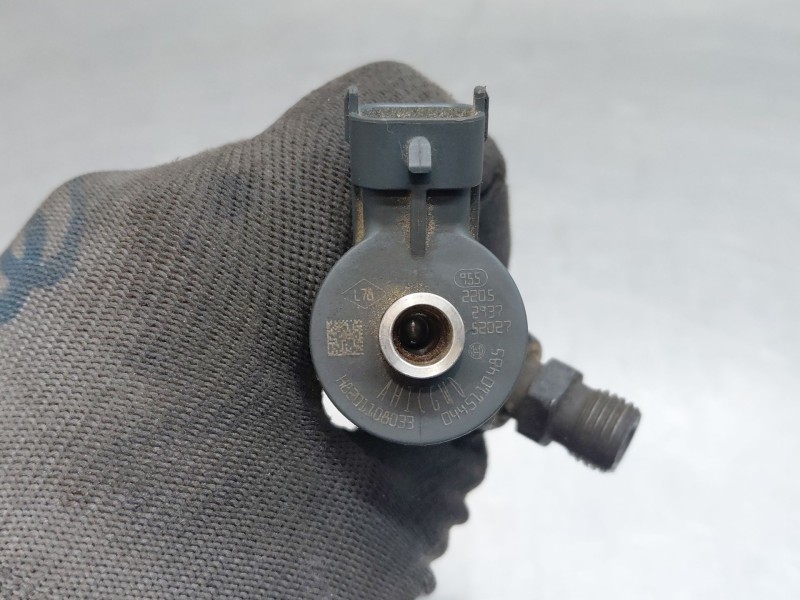 Recambio de inyector para renault clio iv life referencia OEM IAM 0445110485  
