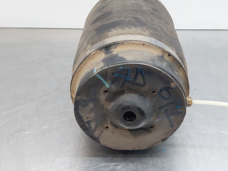 Recambio de amortiguador trasero derecho para mercedes-benz clase gl (x164) 4-matic referencia OEM IAM A1643200725  