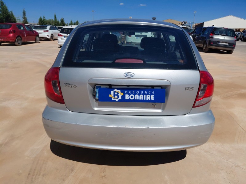 kia rio i hatchback (dc) del año 2004