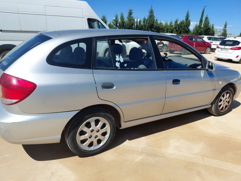 kia rio i hatchback (dc) del año 2004