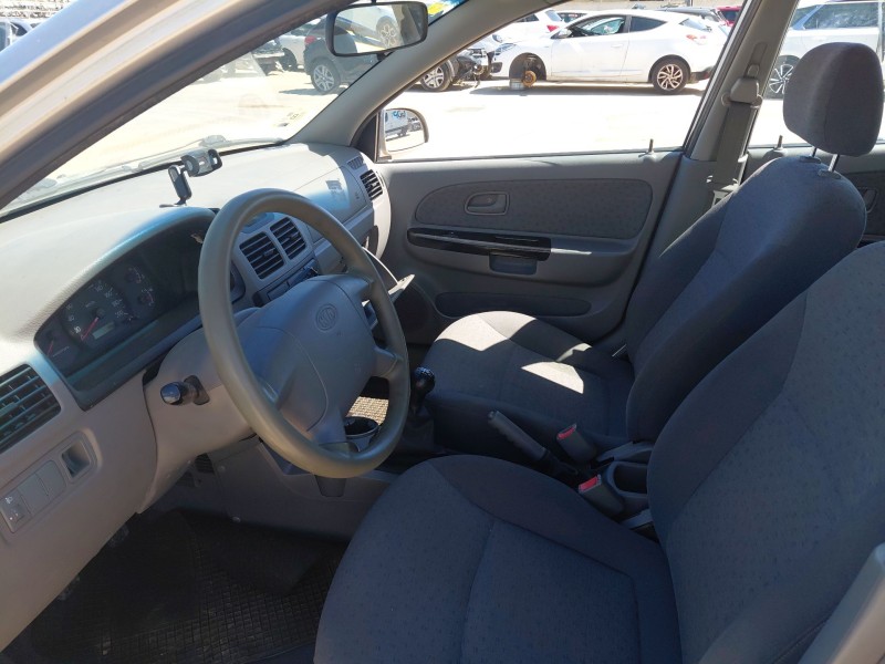 kia rio i hatchback (dc) del año 2004