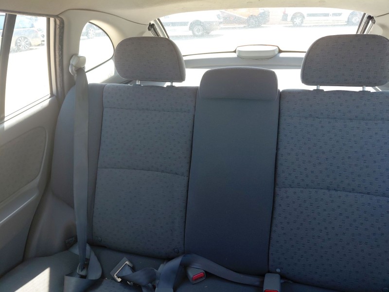 kia rio i hatchback (dc) del año 2004