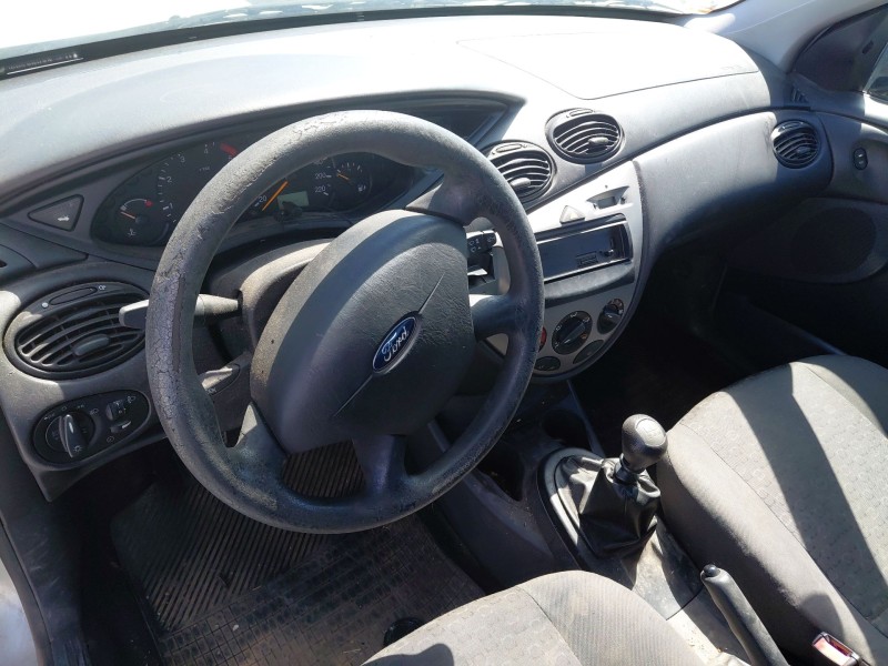 ford focus i sedán (dfw) del año 2003