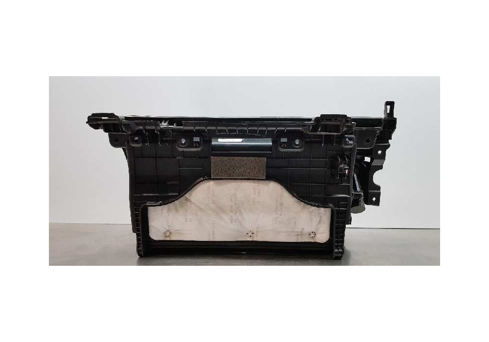 Recambio de guantera para kia sportage basic 2wd referencia OEM IAM 84510F1100WK  