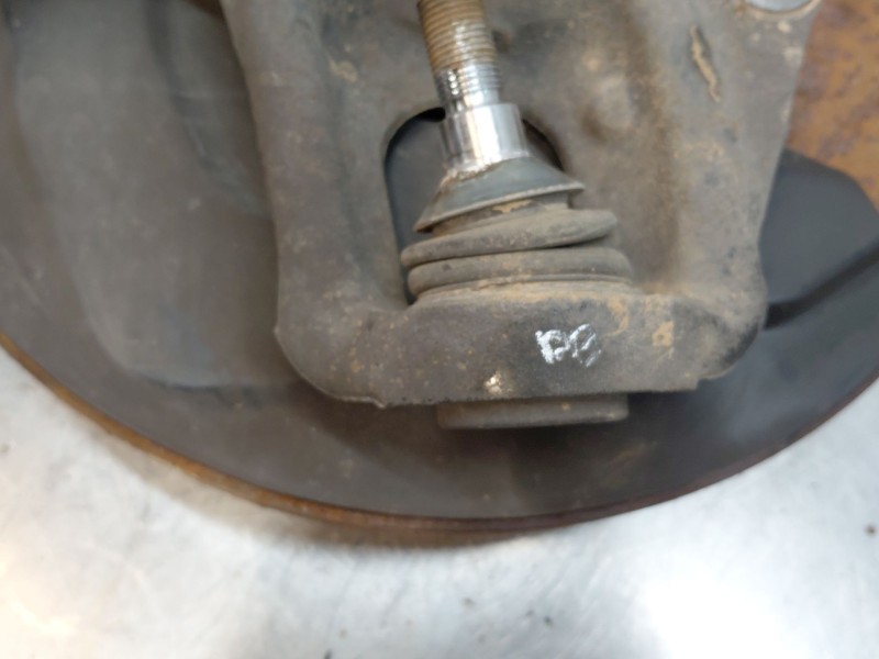 Recambio de mangueta delantera derecha para mercedes-benz clase gl (x164) 4-matic referencia OEM IAM A1643302420  