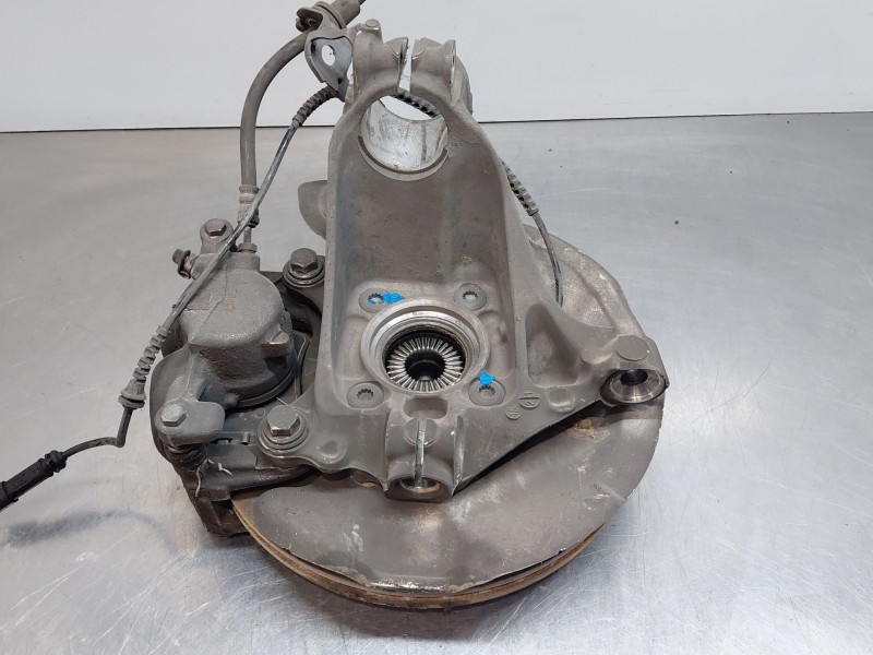Recambio de mangueta delantera derecha para bmw 2 gran tourer (f46) 218 d referencia OEM IAM 31216876646  