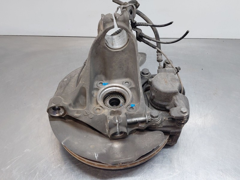 Recambio de mangueta delantera izquierda para bmw 2 gran tourer (f46) 218 d referencia OEM IAM 31216876645  