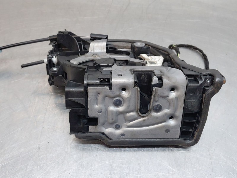 Recambio de cerradura puerta trasera derecha para bmw 2 gran tourer (f46) 218 d referencia OEM IAM 51227281940  