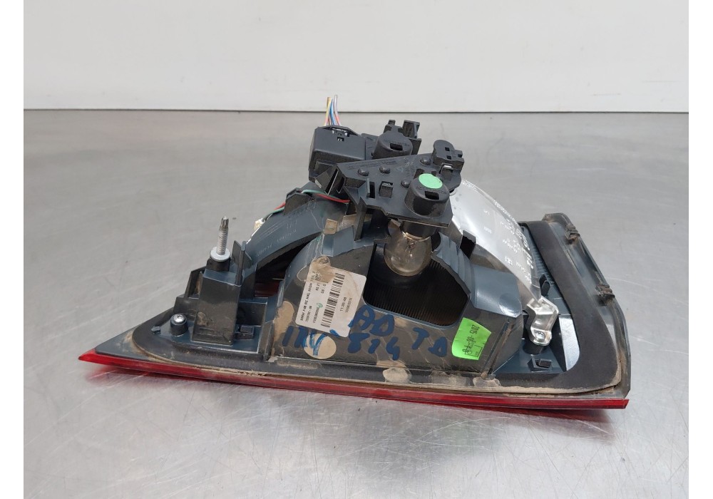 Recambio de piloto trasero derecho interior para bmw 2 gran tourer (f46) 218 d referencia OEM IAM 63217329792  