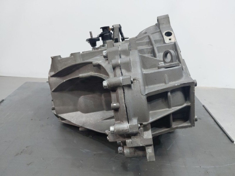 Recambio de caja cambios para hyundai tucson essence bluedrive 2wd referencia OEM IAM   