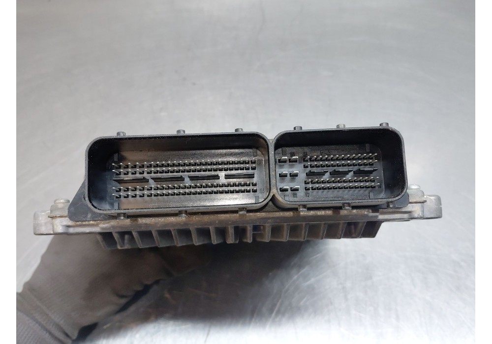 Recambio de centralita motor uce para mercedes-benz clase gl (x164) 4-matic referencia OEM IAM A6291501779 0281013816 