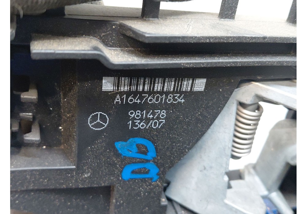 Recambio de cerradura puerta delantera derecha para mercedes-benz clase gl (x164) 4-matic referencia OEM IAM A1647201035 a164760