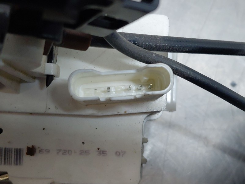 Recambio de cerradura puerta delantera izquierda para mercedes-benz clase gl (x164) 4-matic referencia OEM IAM A1647200935  