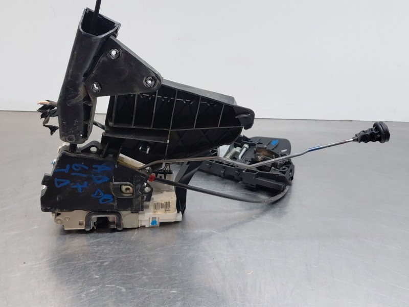 Recambio de cerradura puerta trasera derecha para mercedes-benz clase gl (x164) 4-matic referencia OEM IAM A1647303035  