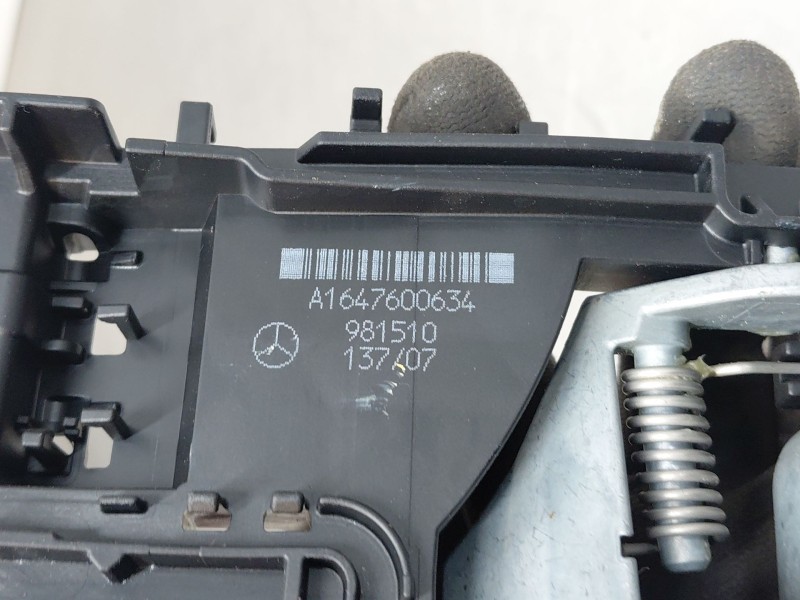 Recambio de cerradura puerta trasera derecha para mercedes-benz clase gl (x164) 4-matic referencia OEM IAM A1647303035  
