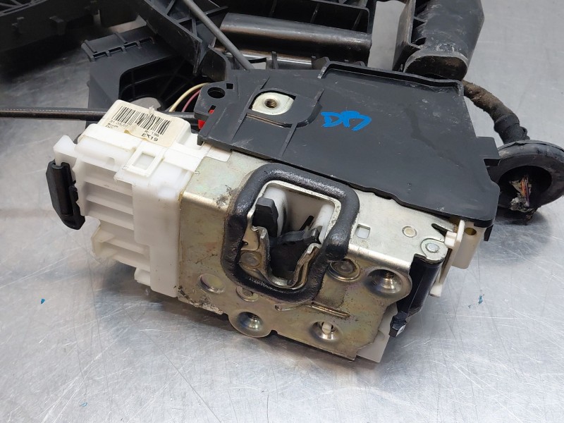 Recambio de cerradura puerta trasera izquierda para mercedes-benz clase gl (x164) 4-matic referencia OEM IAM A1647302935  