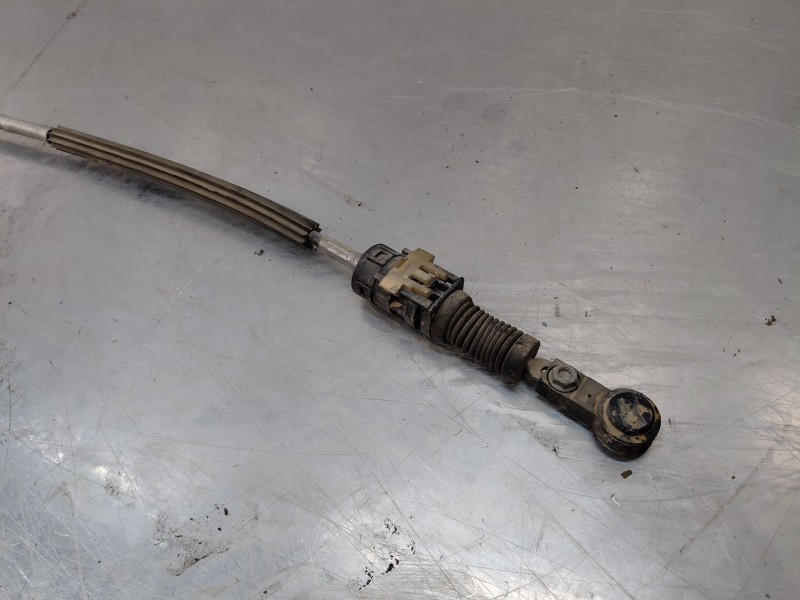 Recambio de pomo palanca cambio para bmw 2 gran tourer (f46) 218 d referencia OEM IAM 25168483098  