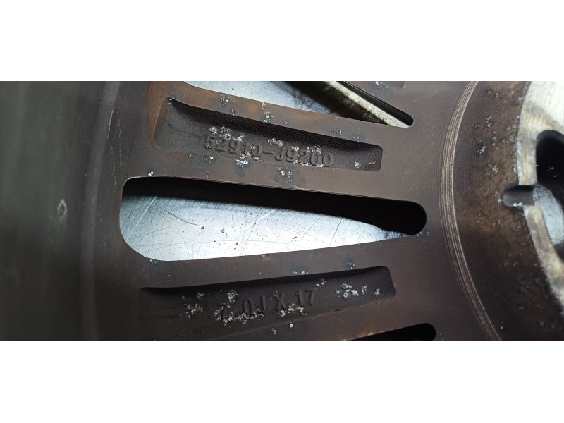 Recambio de llanta para hyundai kona klass 2wd referencia OEM IAM 52910J9200  