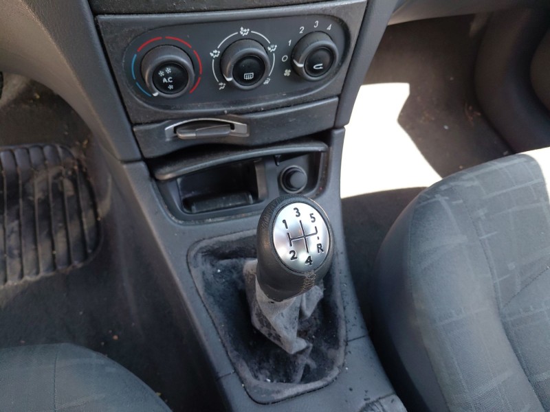 renault laguna ii (bg0/1_) del año 2005