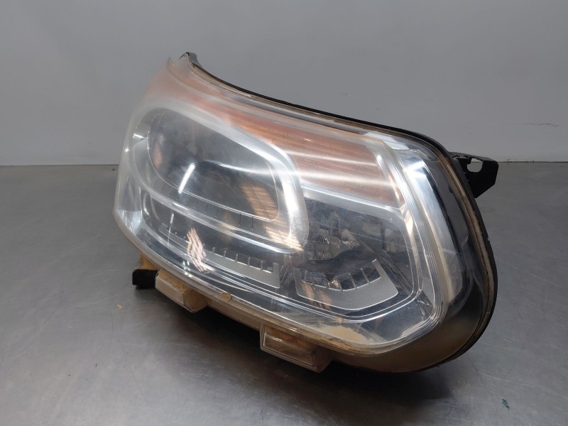 Recambio de faro derecho para citroën c3 picasso attract referencia OEM IAM   