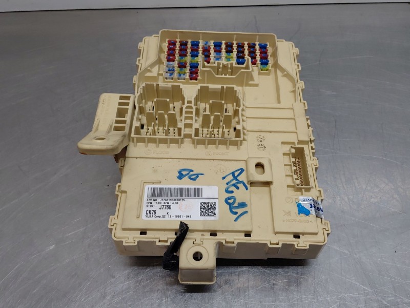 Recambio de caja reles / fusibles para kia xceed drive referencia OEM IAM   