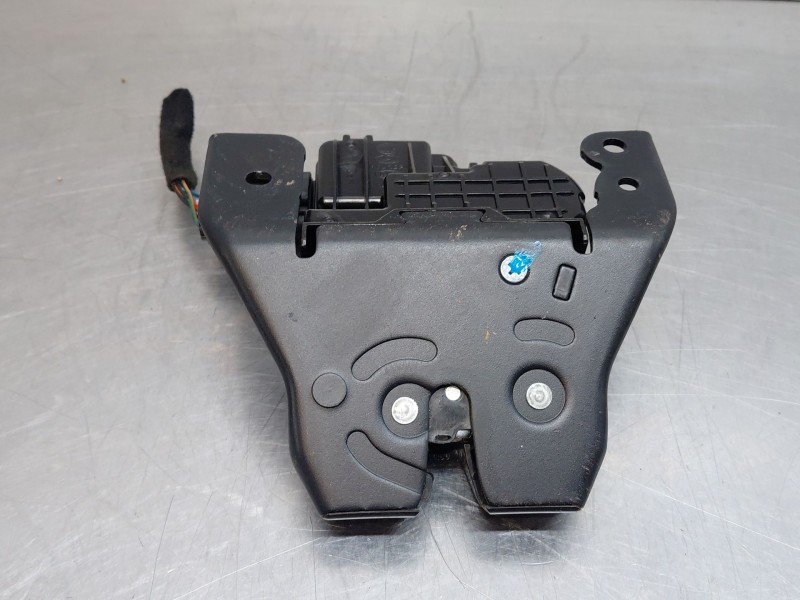 Recambio de cerradura maletero / porton para kia xceed drive referencia OEM IAM   