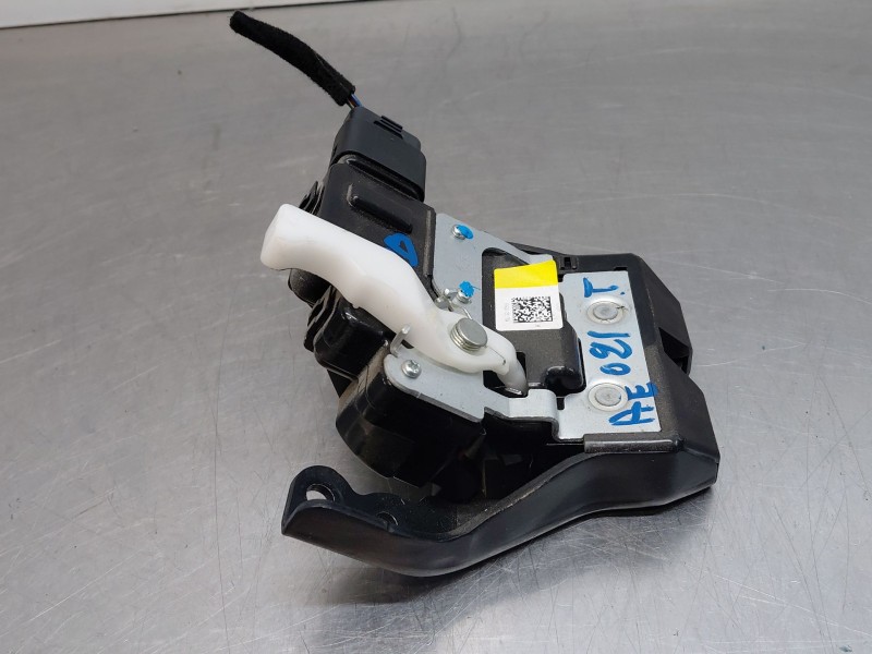 Recambio de cerradura maletero / porton para kia xceed drive referencia OEM IAM   