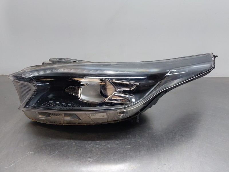 Recambio de faro izquierdo para kia xceed drive referencia OEM IAM   