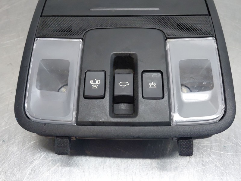 Recambio de luz interior para kia xceed drive referencia OEM IAM   